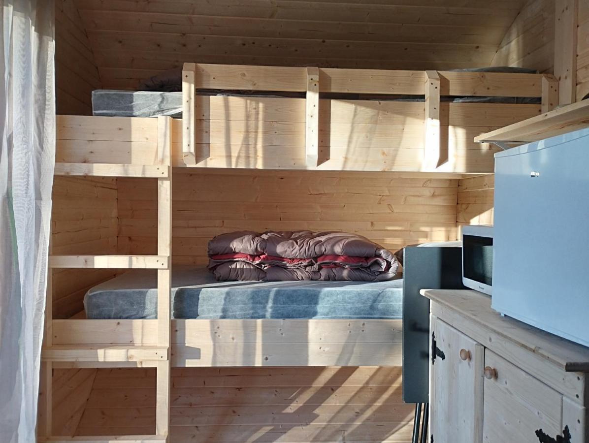 Camping Des Ribieres 콩폴랑 외부 사진