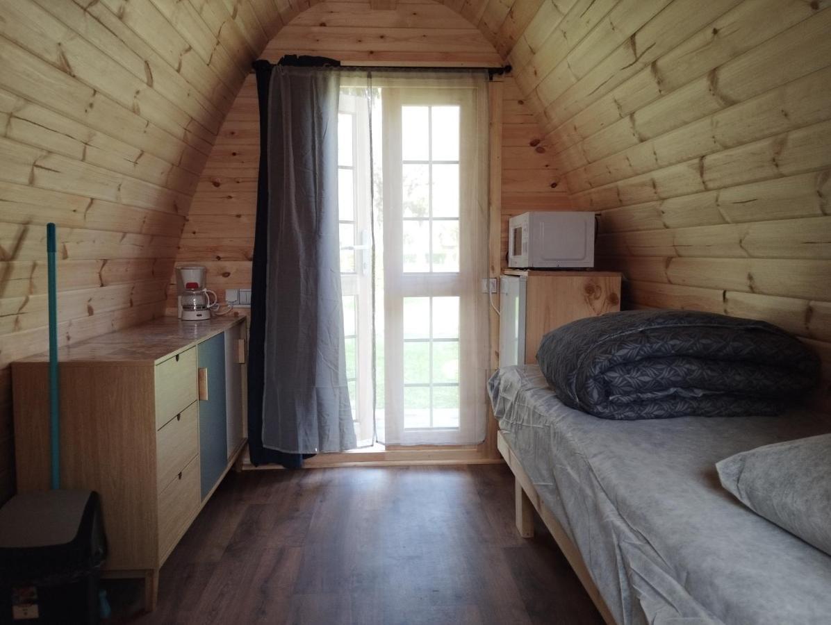 Camping Des Ribieres 콩폴랑 외부 사진