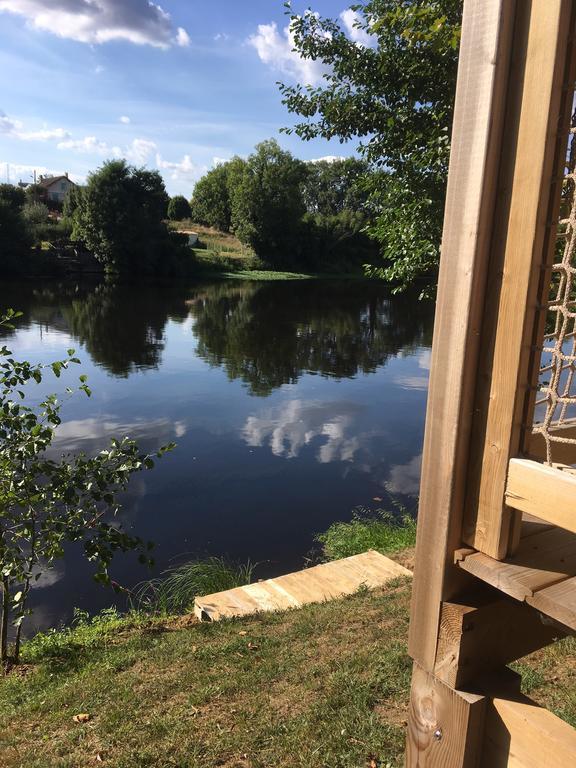 Camping Des Ribieres 콩폴랑 외부 사진