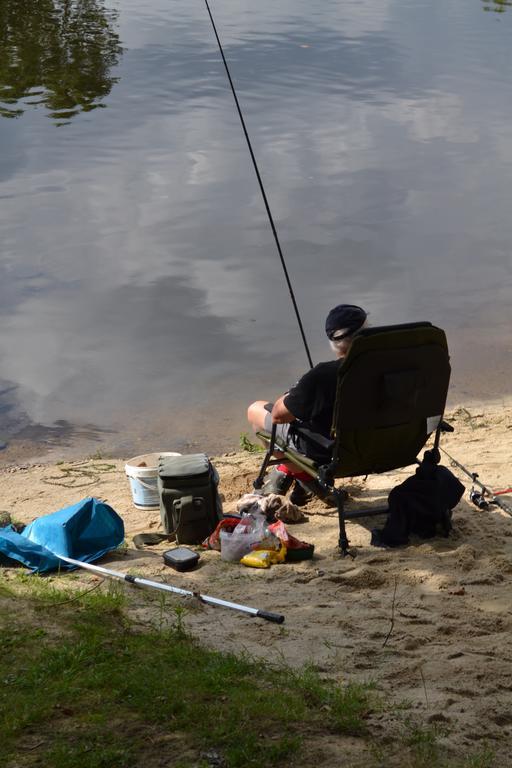 Camping Des Ribieres 콩폴랑 외부 사진