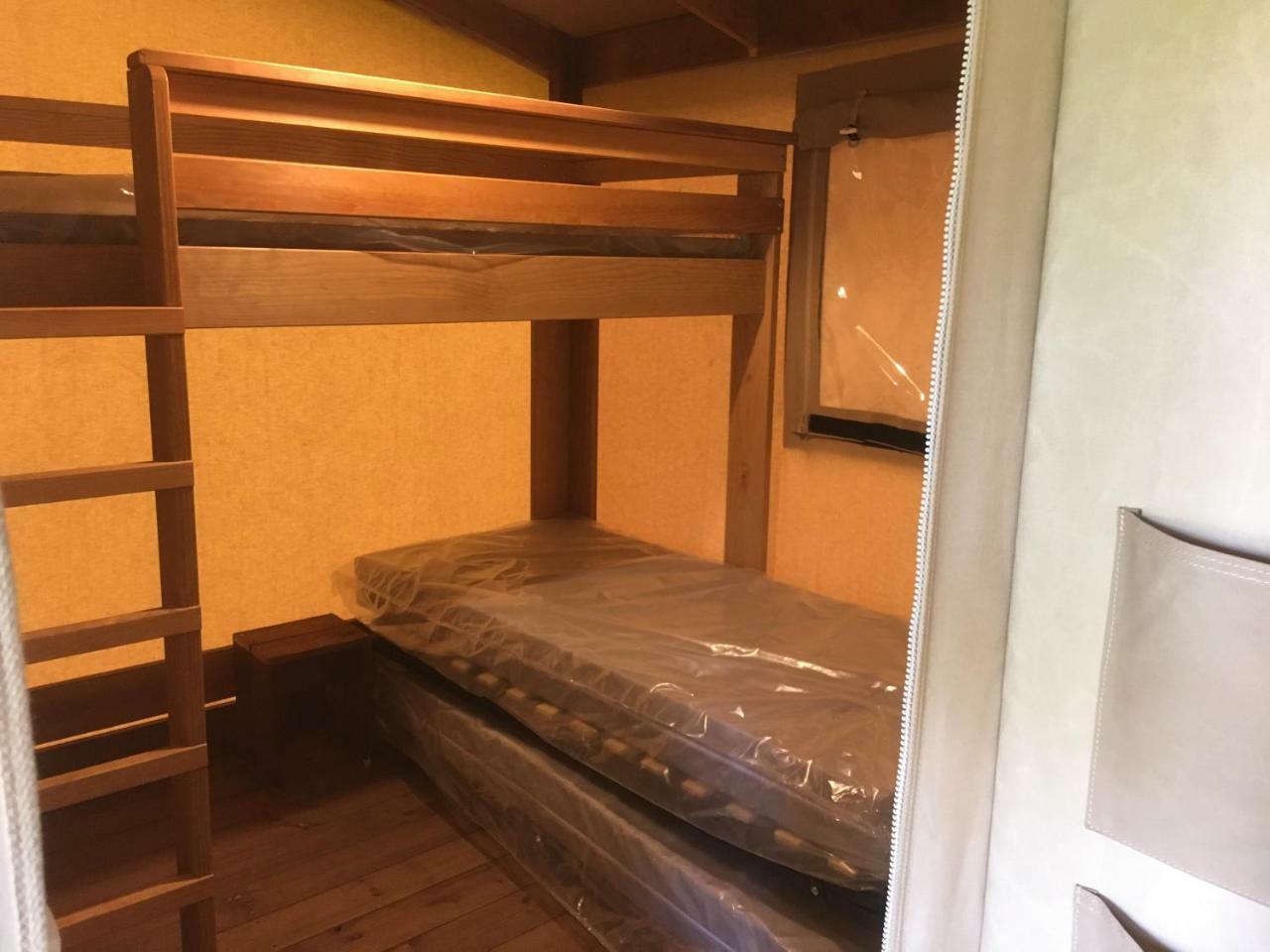 Camping Des Ribieres 콩폴랑 외부 사진